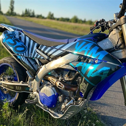 Motorcycle Chrome Wrap: Style, Protection, Durability Guide